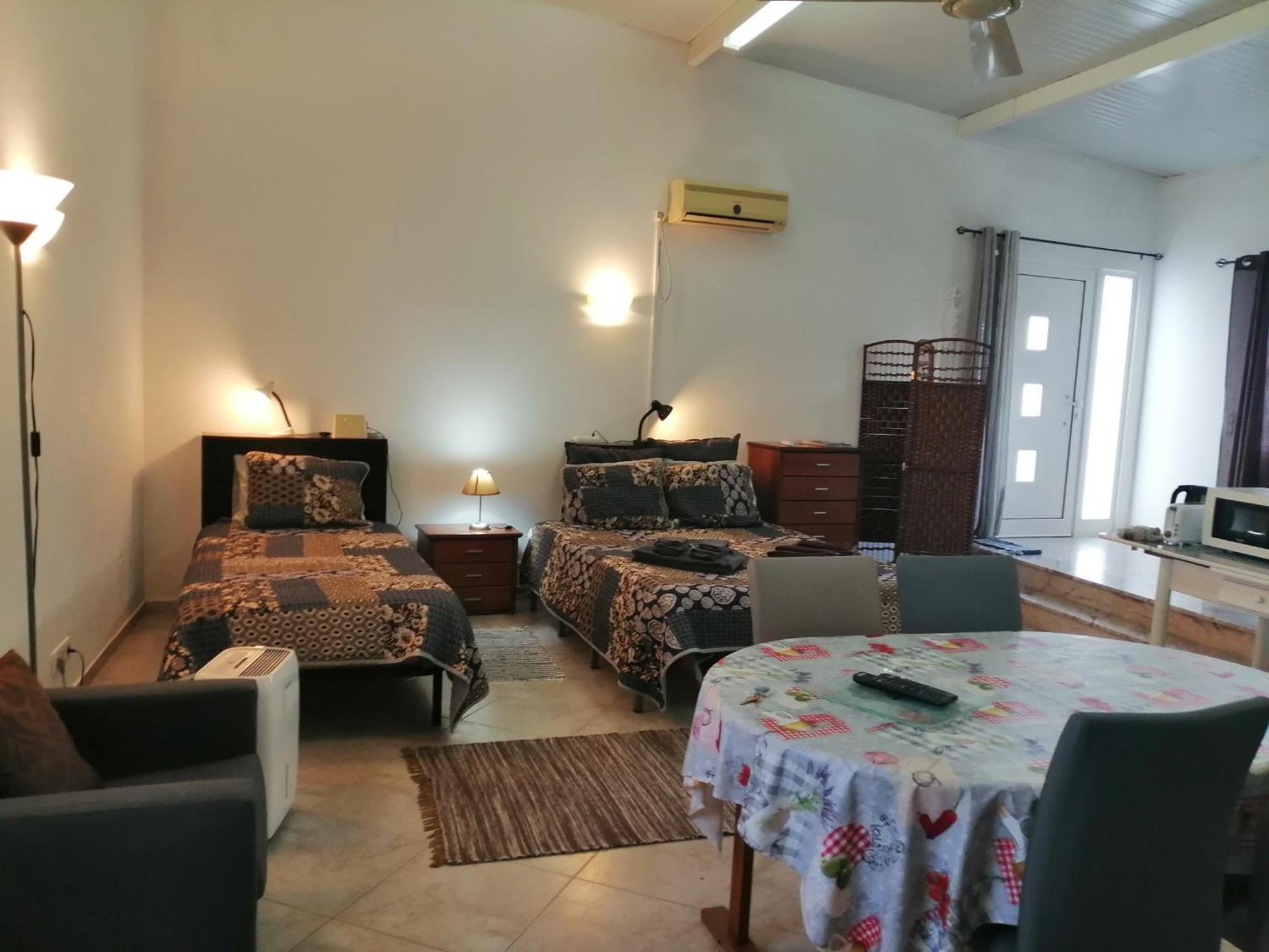 Duas Casas De Ferias Medronhal Faro Em 520 - 2 Exterior foto